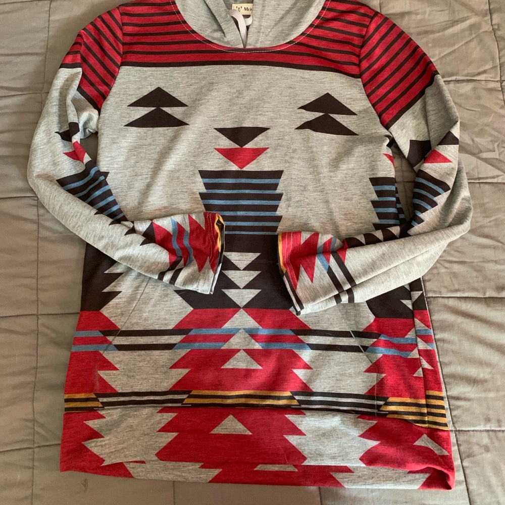 Tribal sweat shirt